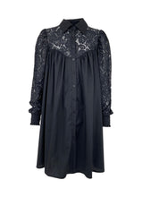 Indlæs billede til gallerivisning BLACK COLOUR LACE MALIKA SHIRT DRESS BLACK
